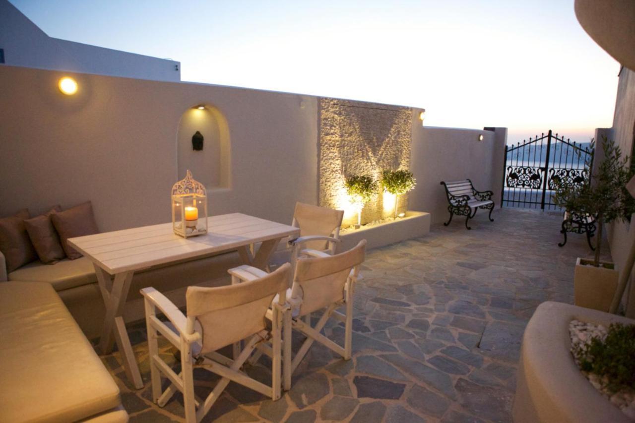 Sunset View Villa Santorini - with Outdoor Jacuzzi Firostefani Esterno foto