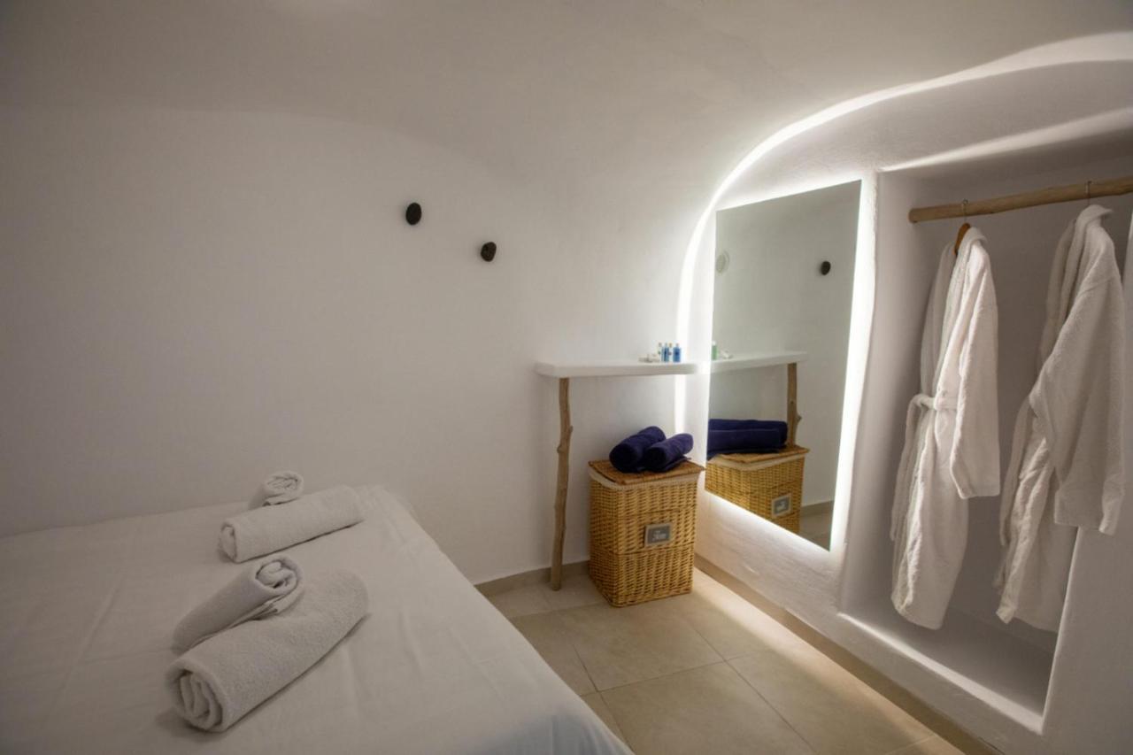 Sunset View Villa Santorini - with Outdoor Jacuzzi Firostefani Esterno foto