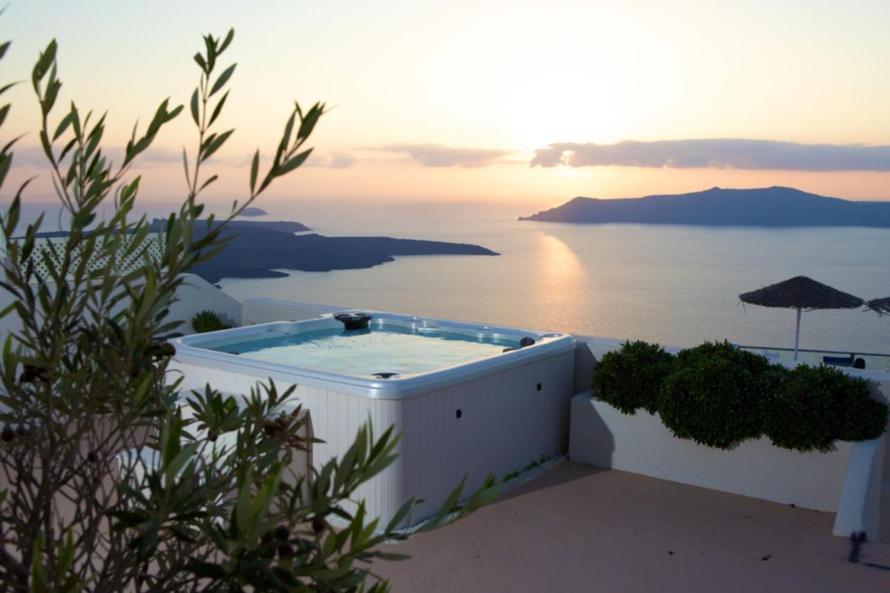 Sunset View Villa Santorini - with Outdoor Jacuzzi Firostefani Esterno foto
