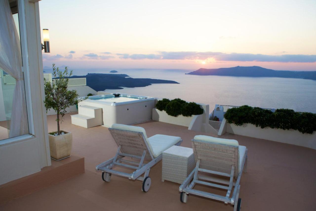 Sunset View Villa Santorini - with Outdoor Jacuzzi Firostefani Esterno foto