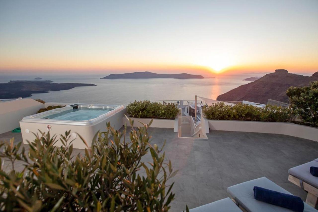 Sunset View Villa Santorini - with Outdoor Jacuzzi Firostefani Esterno foto