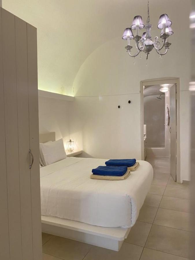 Sunset View Villa Santorini - with Outdoor Jacuzzi Firostefani Esterno foto